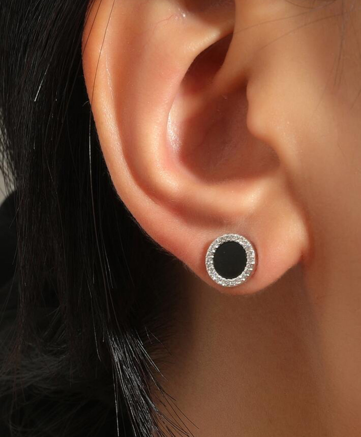 Aros Botón Negro